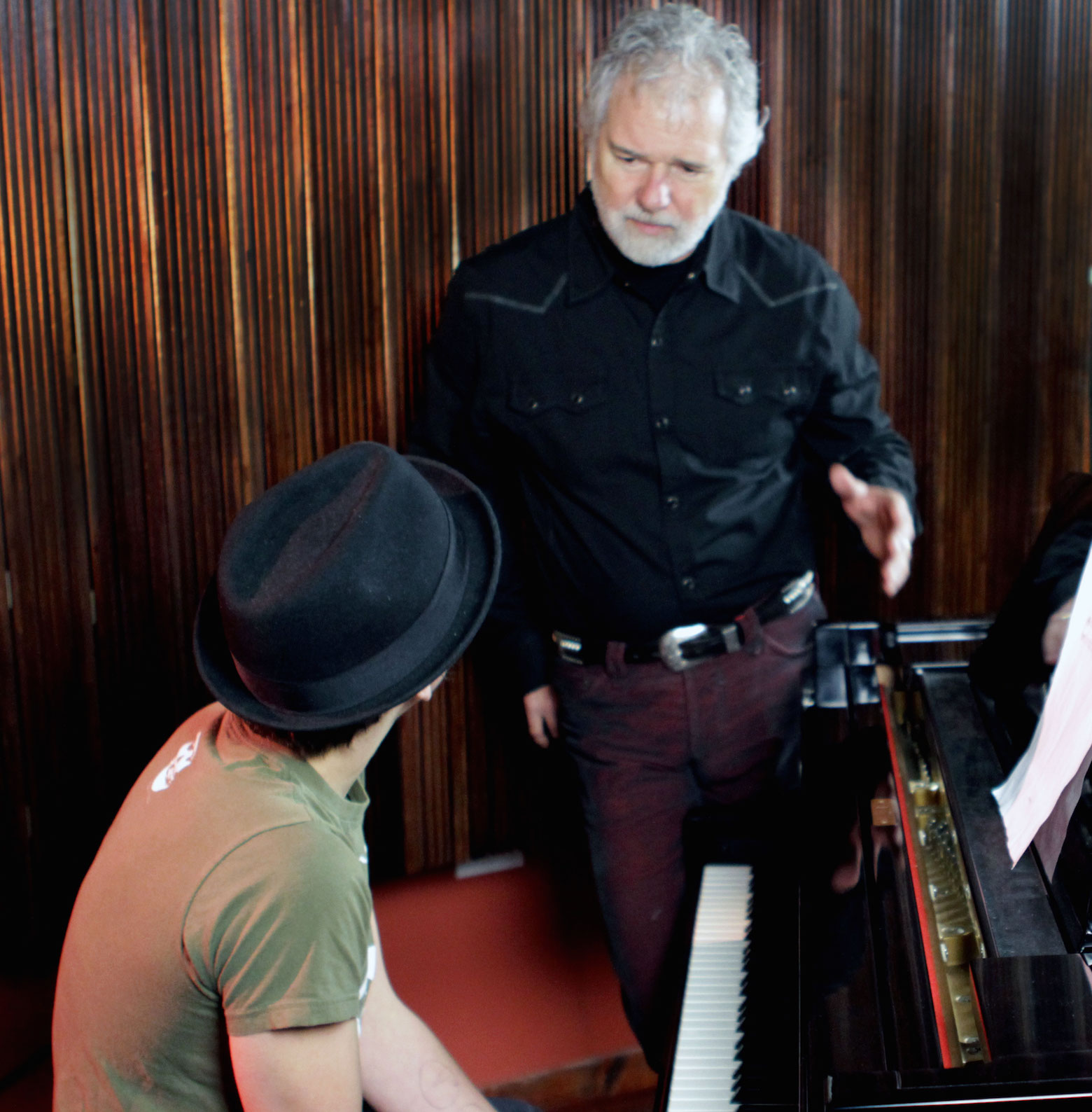 IROCKU Method_Chuck Leavell teaching piano student